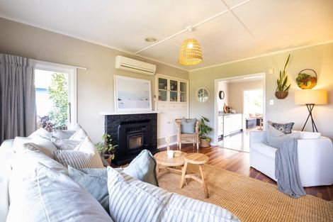 Photo of property in 298 Clifton Road, Te Awanga, 4102