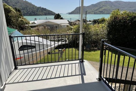 Photo of property in 22 Old Mill Road, Okiwi Bay, 7193