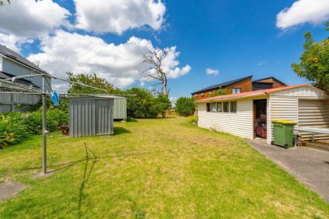 Photo of property in 40 Wellesley Road, Mangere Bridge, Auckland, 2022