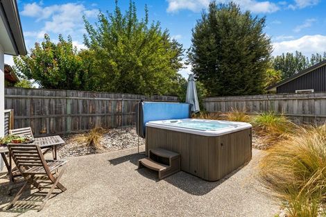Photo of property in 15 Mavora Road, Lake Hayes, Queenstown, 9304