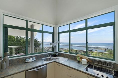 Photo of property in 141b Moncks Spur Road, Redcliffs, Christchurch, 8081