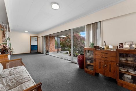 Photo of property in 77 Govett Avenue, Frankleigh Park, New Plymouth, 4310