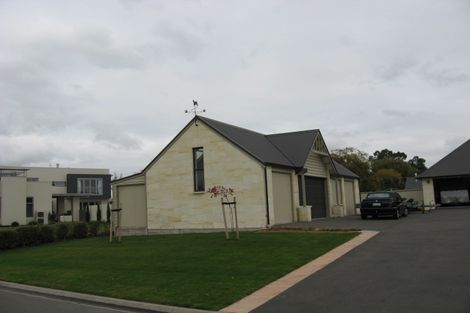 Photo of property in 2 Taunton Green, Papanui, Christchurch, 8052