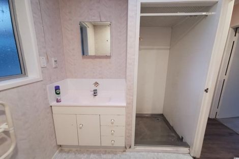 Photo of property in 14 Kerria Place, Sunnynook, Auckland, 0620