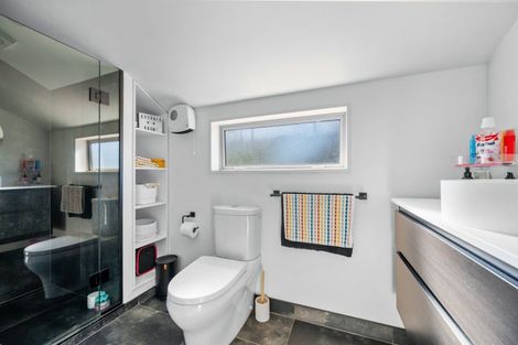 Photo of property in 16 Athenry Road, Bridge Hill, Alexandra, 9320