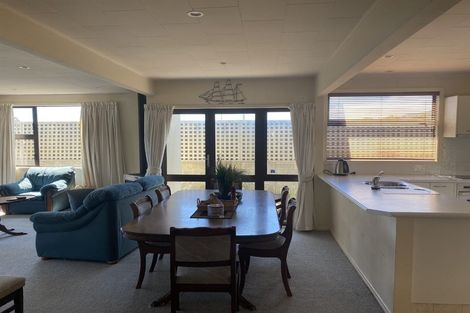 Photo of property in 101 Tutere Street, Waikanae Beach, Waikanae, 5036