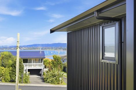 Photo of property in 94a Harbour View Road, Omokoroa, 3114