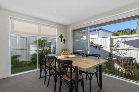 Photo of property in 16 Saint Pauls Drive, Brookfield, Tauranga, 3110