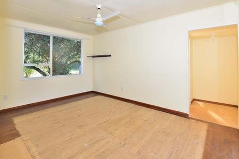 Photo of property in 3265 South Head Road, South Head, Helensville, 0874