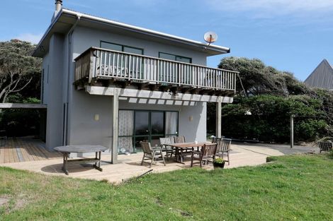 Photo of property in 52 The Esplanade, Raumati South, Paraparaumu, 5032