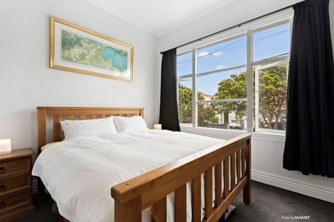 Photo of property in 230 Rintoul Street, Berhampore, Wellington, 6023