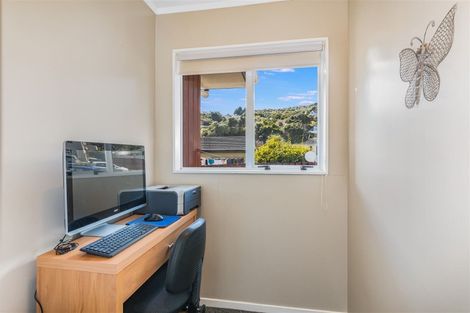 Photo of property in 6b Yarrow Place, Papakowhai, Porirua, 5024