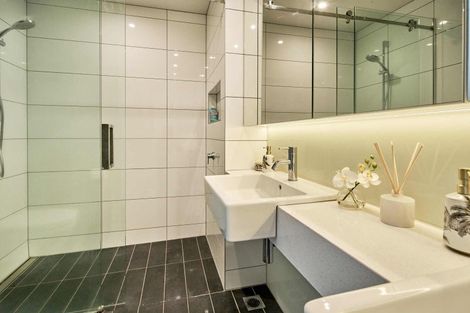 Photo of property in 1002/1 Market Lane, Wellington Central, Wellington, 6011