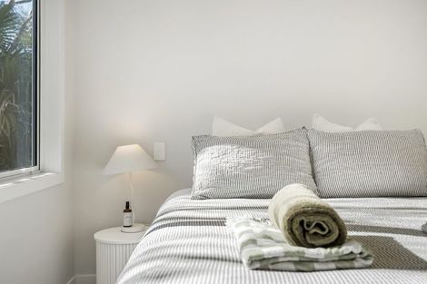 Photo of property in 8/118 Vauxhall Road, Narrow Neck, Auckland, 0624