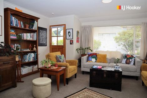 Photo of property in Balmoral Park, 4/31 Eastbourne Street, Caversham, Dunedin, 9012