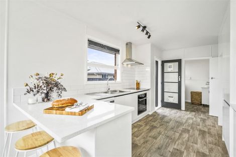 Photo of property in 6 Thornton Place, Melville, Hamilton, 3206