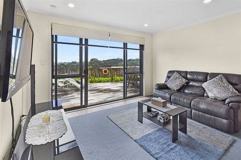 Photo of property in 19 Frederick Reece Drive, The Gardens, Auckland, 2105