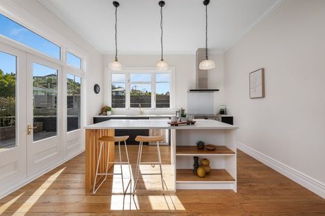 Photo of property in 95b Waikawa Road, Picton, 7220