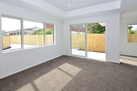 Photo of property in 19a Edward Avenue, Orewa, 0931