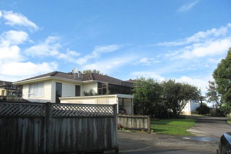 Photo of property in 1/116 Aviemore Drive, Highland Park, Auckland, 2010
