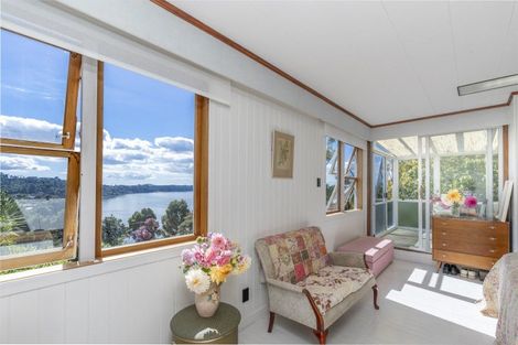 Photo of property in 15 Opou Road, Titirangi, Auckland, 0604