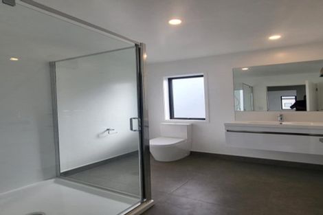 Photo of property in 34 Cessna Crescent, Mangere, Auckland, 2022