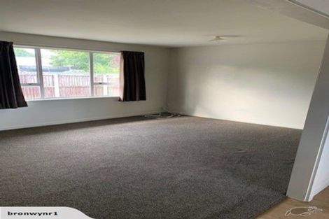 Photo of property in 2/12 Mortlake Street, Islington, Christchurch, 8042