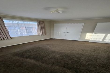 Photo of property in 96 Hutchinsons Road, Bucklands Beach, Auckland, 2014