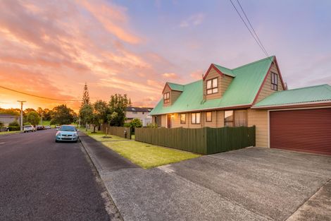 Photo of property in 2/27 Rogan Street, Mount Roskill, Auckland, 1041