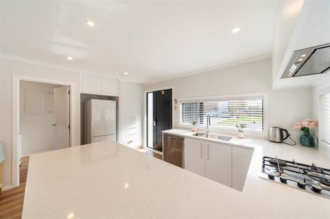 Photo of property in 5 Reid Lane, Wallaceville, Upper Hutt, 5018