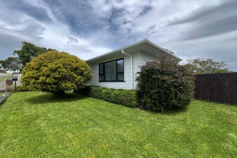 Photo of property in 8 Drummond Crescent, Kelson, Lower Hutt, 5010
