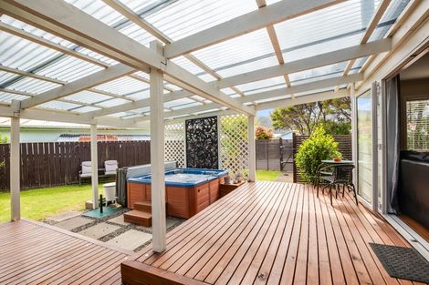 Photo of property in 41 Rata Street, Wainuiomata, Lower Hutt, 5014