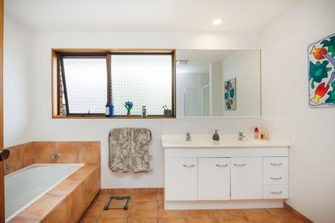 Photo of property in 122 Oxford Street, Ashhurst, 4810