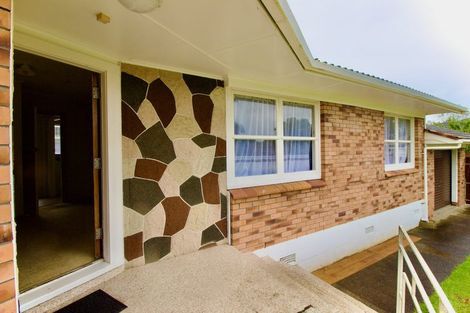 Photo of property in 14 Waterlea Avenue, Mangere Bridge, Auckland, 2022