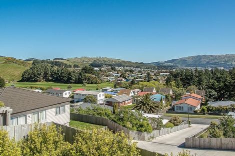 Photo of property in 78-80 Waihora Crescent, Waitangirua, Porirua, 5024