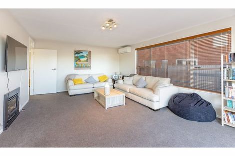 Photo of property in 523 Marine Parade, South New Brighton, Christchurch, 8062