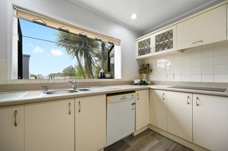 Photo of property in 5 Monique Place, Dinsdale, Hamilton, 3204