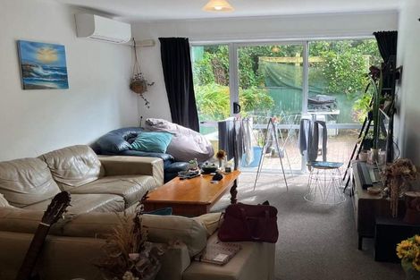 Photo of property in 10 Martin Grove, Normandale, Lower Hutt, 5010