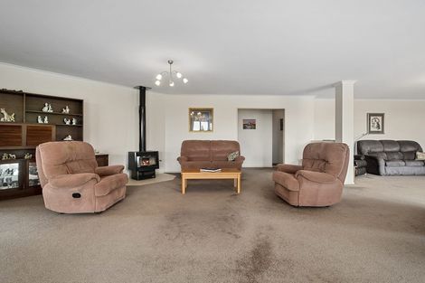 Photo of property in 97 Arrowsmith Road, Waitakere, Henderson, 0782