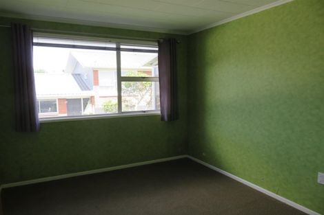 Photo of property in 87 Clawton Street, Westown, New Plymouth, 4310
