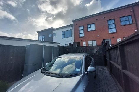 Photo of property in 47 Manarini Road, Westgate, Auckland, 0614