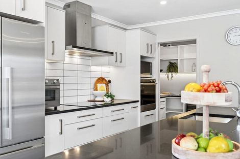 Photo of property in 3 Redwood Lane, Martinborough, 5711