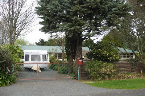 Photo of property in 141 Kawiu Road, Levin, 5510