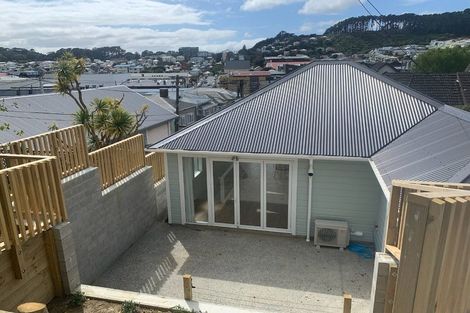 Photo of property in 16a Florence Street, Newtown, Wellington, 6021