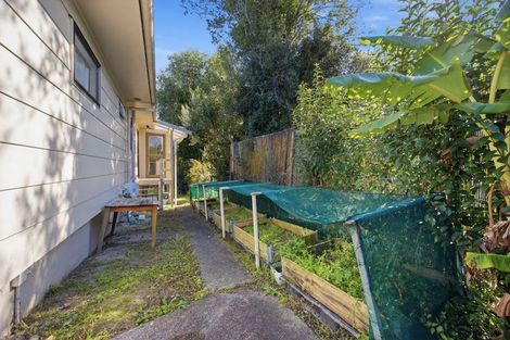 Photo of property in 40a Starforth Place, Henderson, Auckland, 0612