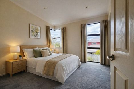 Photo of property in 24 Pendennis Point, Camborne, Porirua, 5026