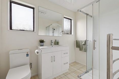 Photo of property in 41 Nassau Avenue, Grenada North, Wellington, 5028