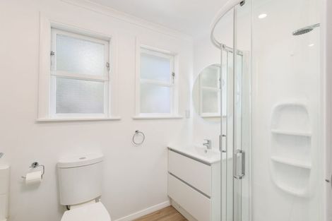 Photo of property in 82 Thomas Street, Stokes Valley, Lower Hutt, 5019