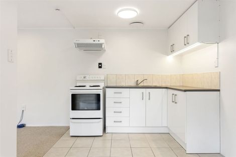 Photo of property in 33 Alidade Place, Massey, Auckland, 0614