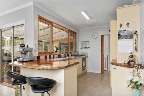 Photo of property in 38 Normanton Street, Glenfield, Auckland, 0629